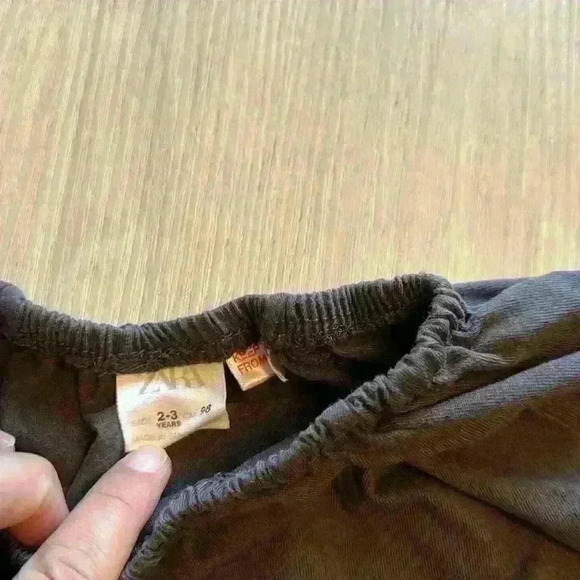 Zara grey flared top size 2/3 years - Picture 2 of 2